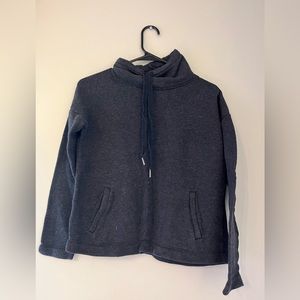Woman’s Banana Republic Turtleneck Sweatshirt